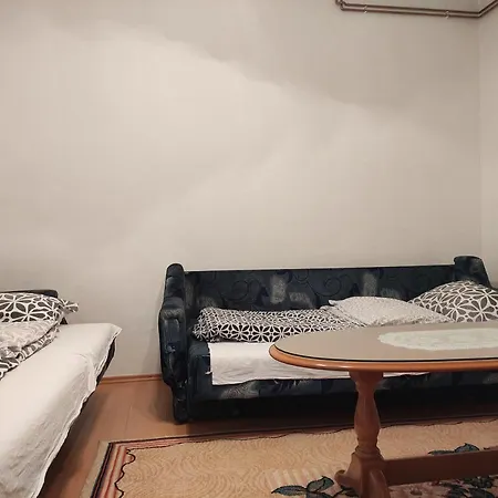 Apartment Sanjo *
